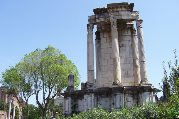 Ruines monuments Forum romain