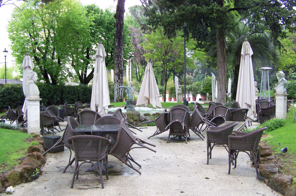 Jardins de la Piazza di Bucarest