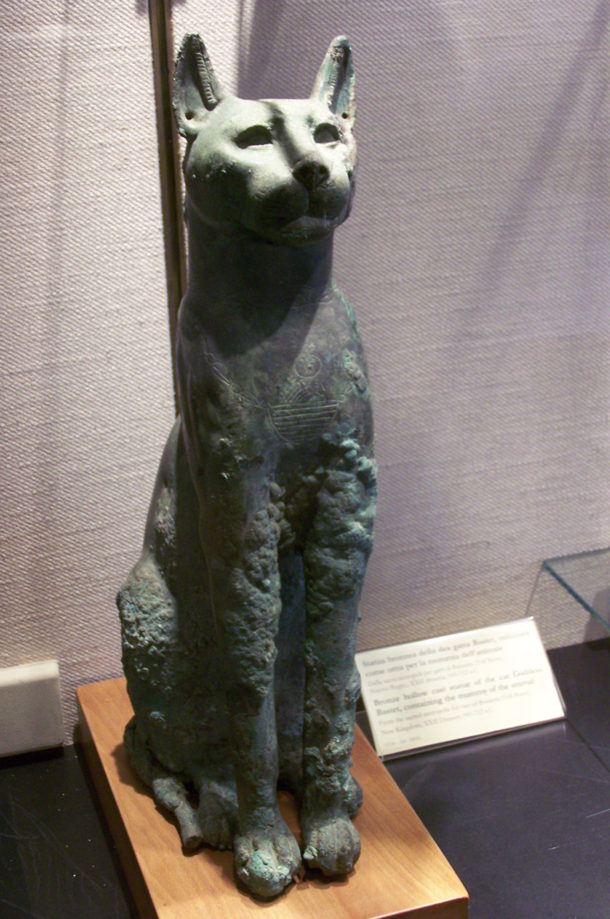Statue de la déesse Bastet