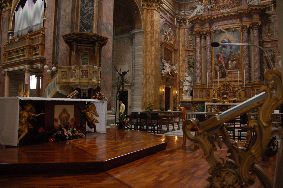 Le chœur de la Basilique Saint Ambroise Saint Charles