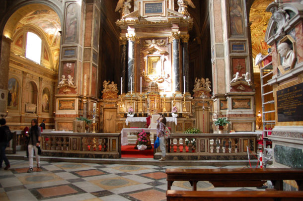 Intérieur de l'église Saint-Augustin