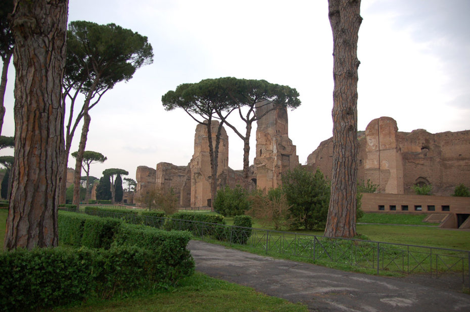 Parcours aménagé pour la visite des thermes