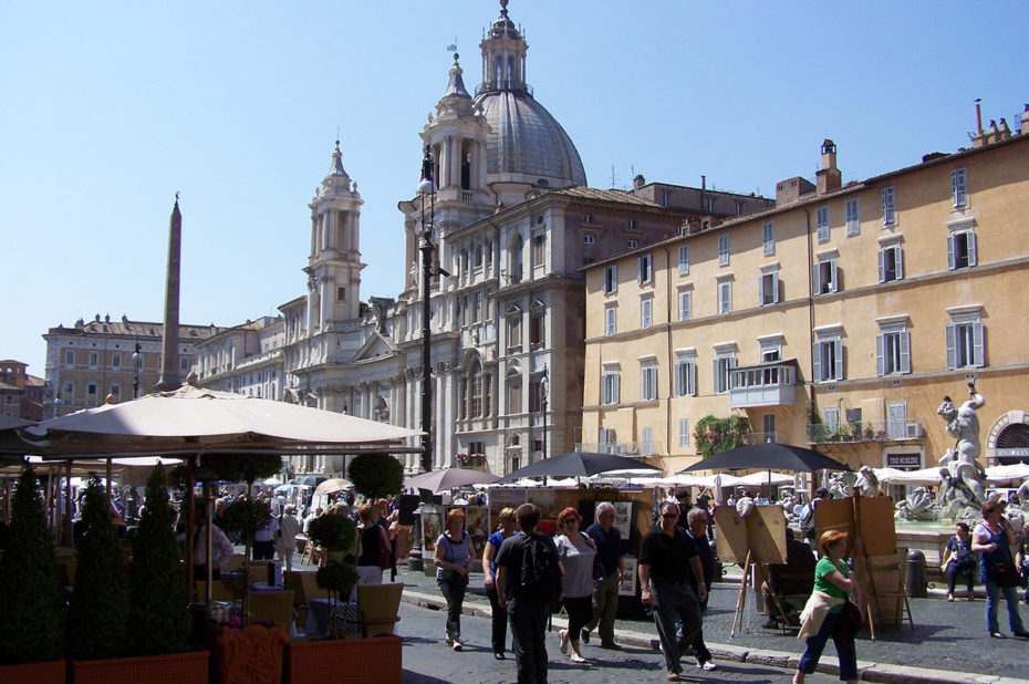 Promenade place Navone