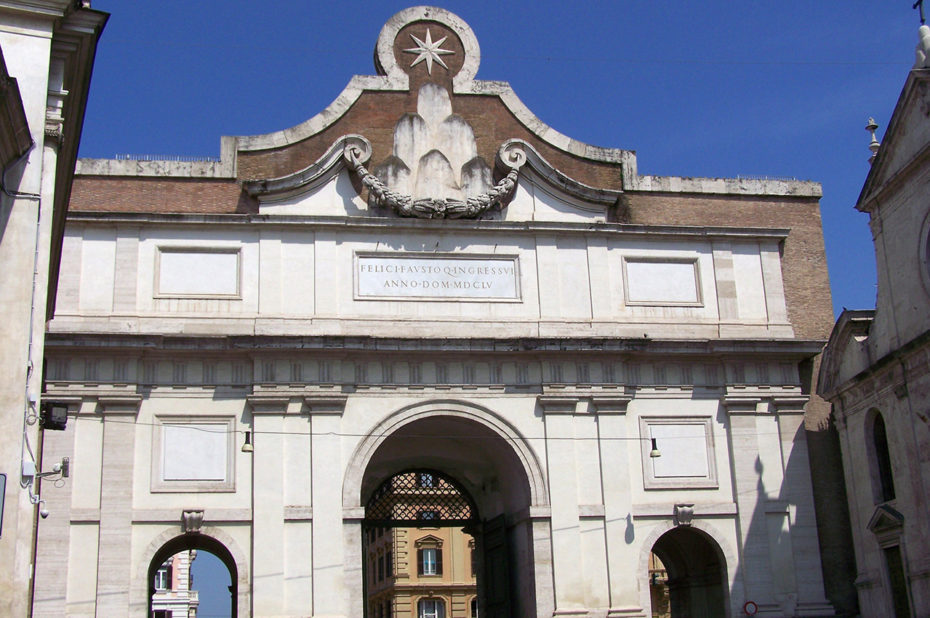 Portique d'entrée Piazza del Popolo