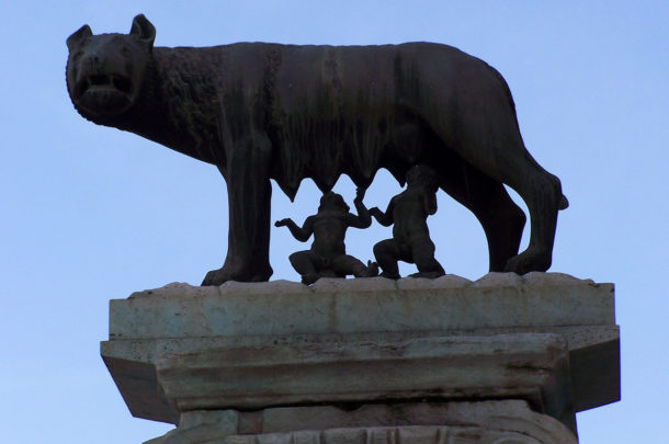 La louve romaine et les jumeaux, Romulus et Remus