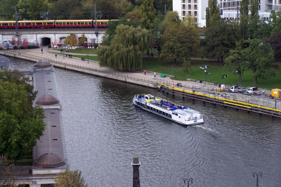 Un bateau sur la Spree