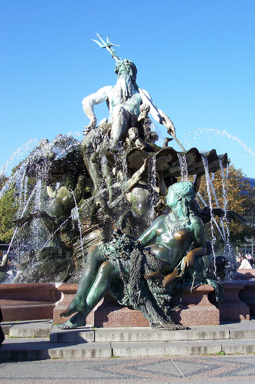 Neptunbrunnen, fontaine de Neptune