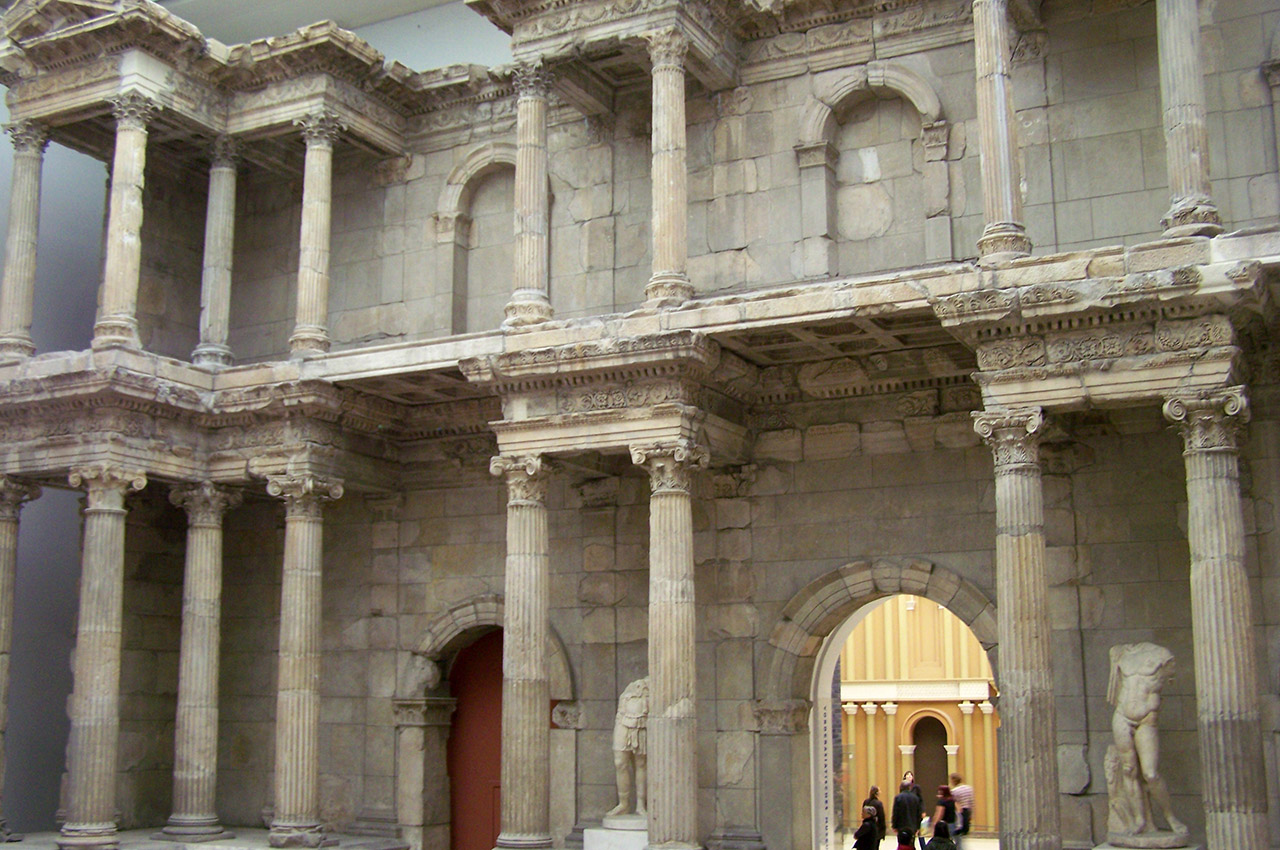 Porte de l'Agora de Milet