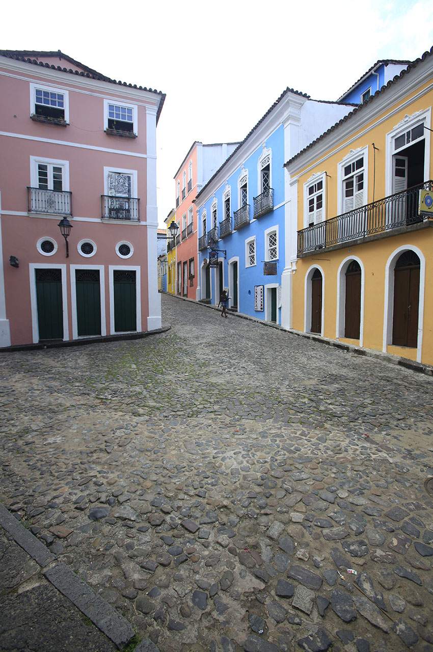 Maisons très colorées au détour de petites ruelles