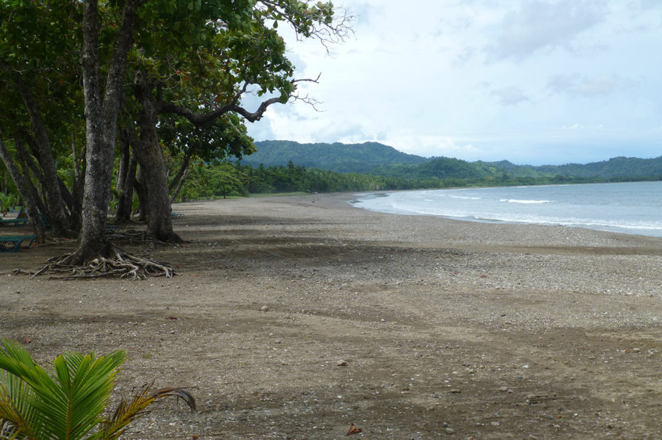 Tranquillité sur la plage de Tambor