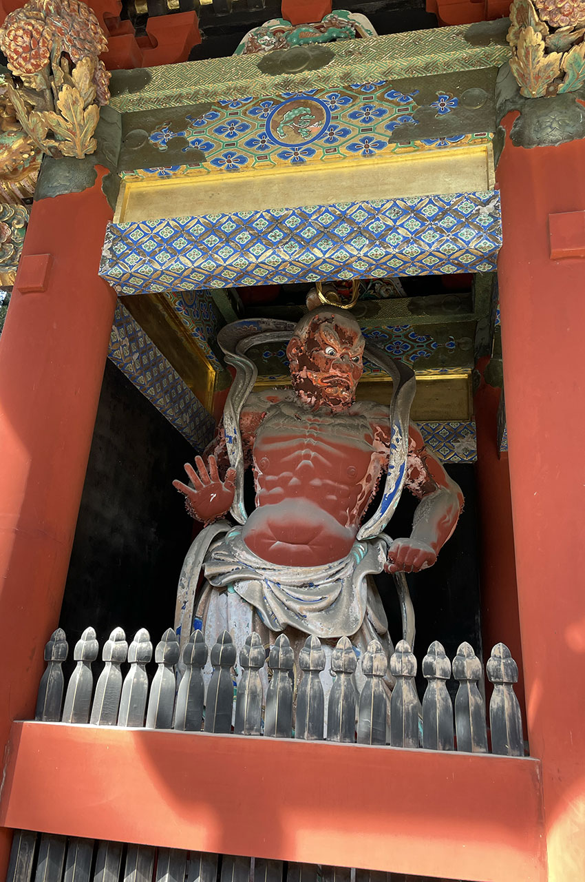 Un nio, divinité gardienne du temple