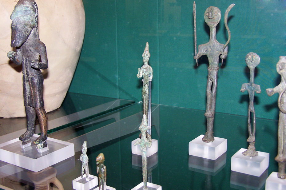 Figurines d'Égypte de diverses tailles