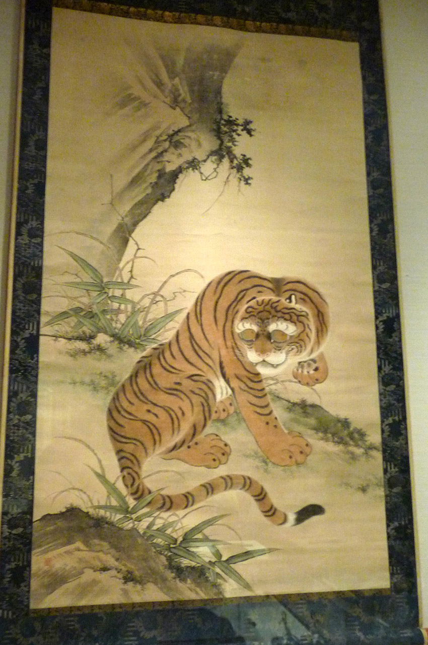 Peinture d'un tigre sur rouleau suspendu de Ishizaki Gentoku