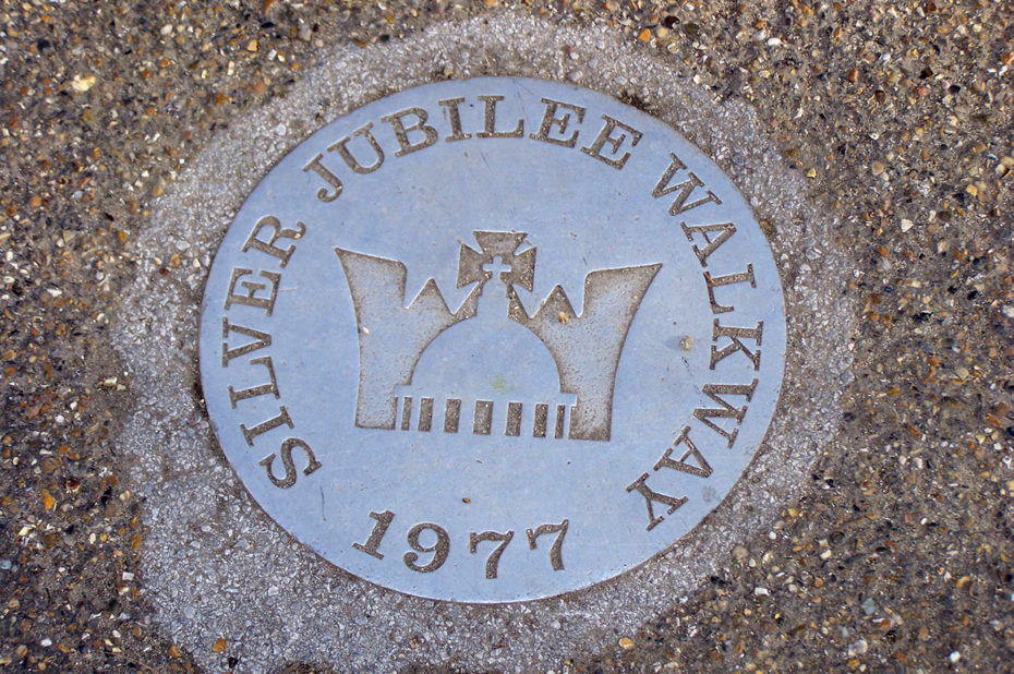 Sur le Silver Jubilee Walkway, ouvert en juin 1977