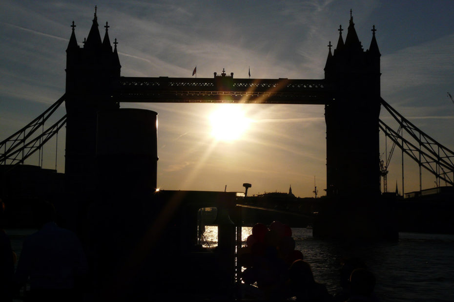 Coucher de soleil sur le pont de Londres