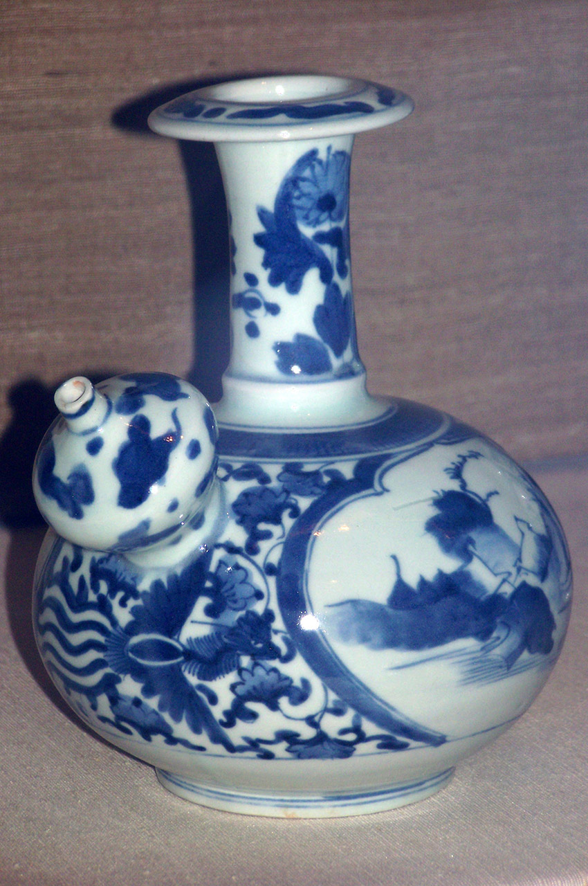 Petit pot en porcelaine bleu et blanc