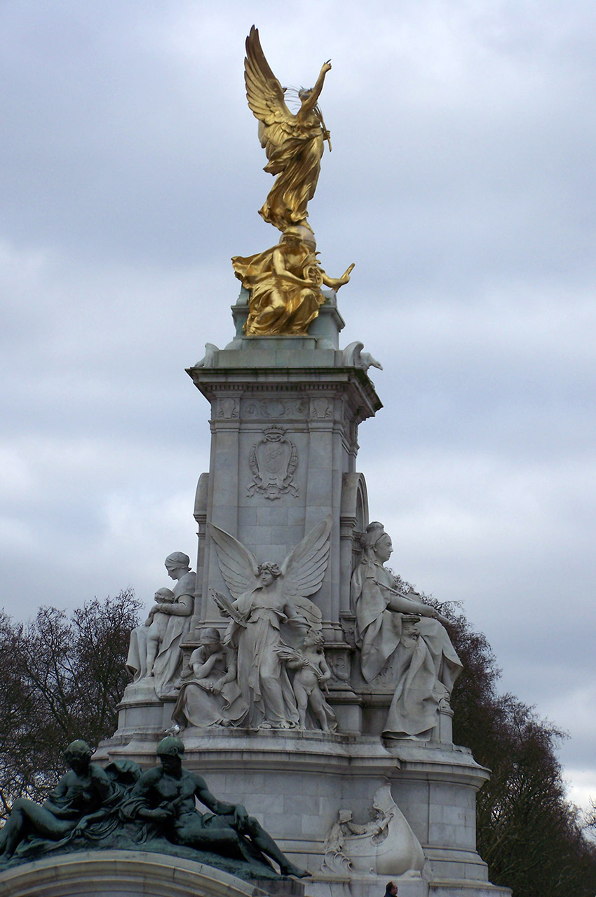 Statue de Victoria devant Buckingham Palace