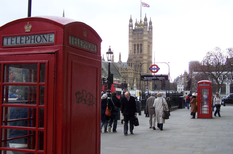 Cabine téléphonique à Westminster Station