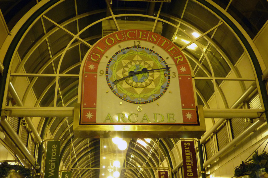 Dans le centre commercial Gloucester Arcade