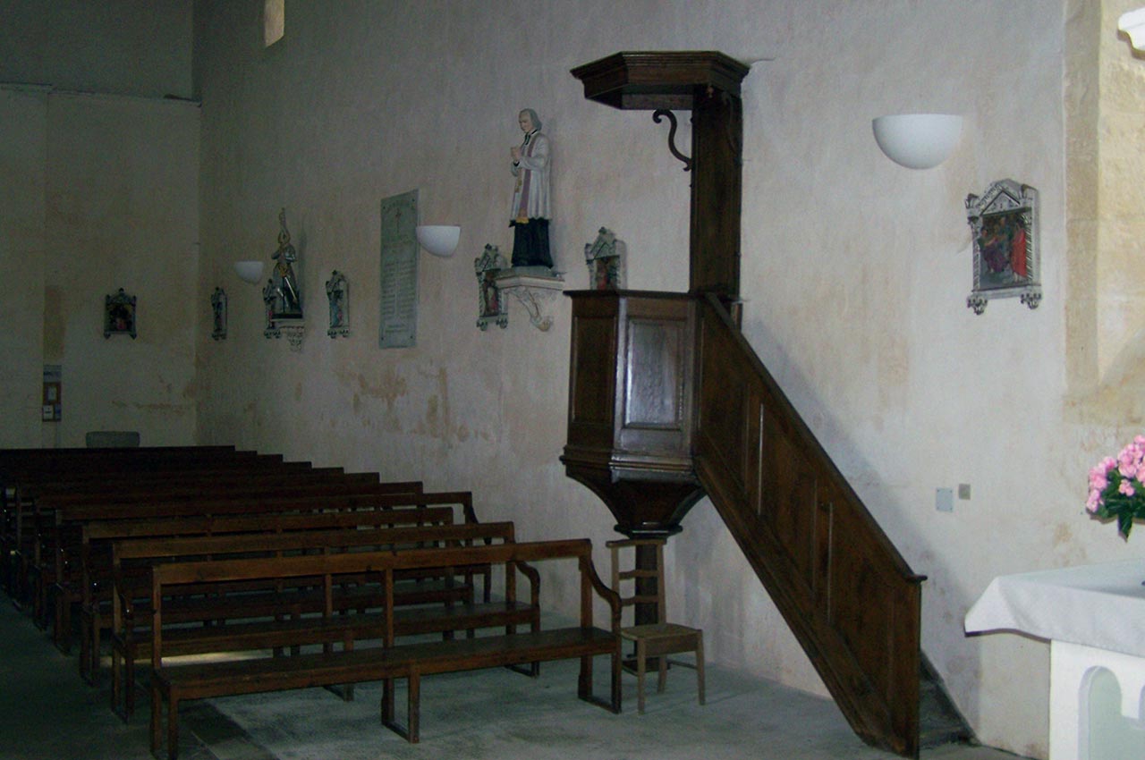 Chaire de l'église de Jalogny