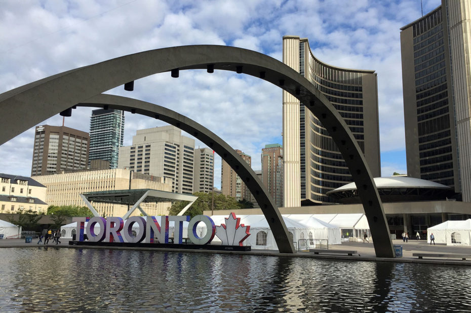 Nathan Phillips Square à Toronto