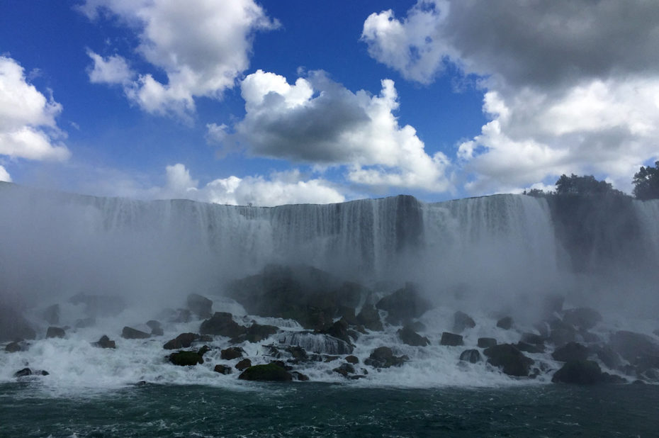 Les chutes américaines et le brouillard de l'écume