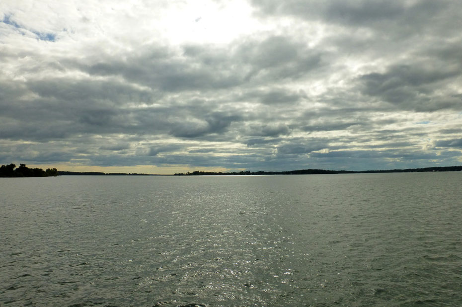 L'immensité du fleuve Saint-Laurent dans les Mille-Îles