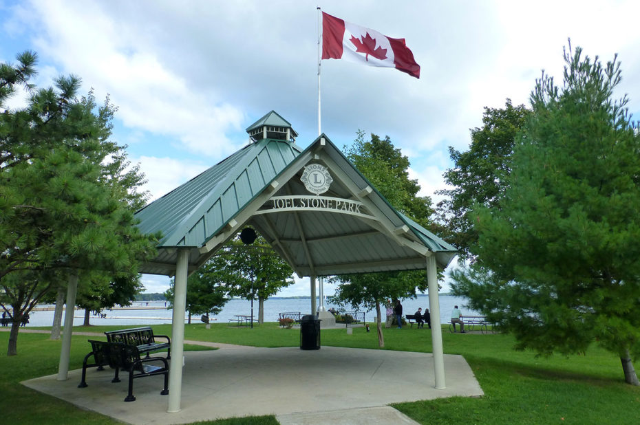 Square à Joel Stone Park