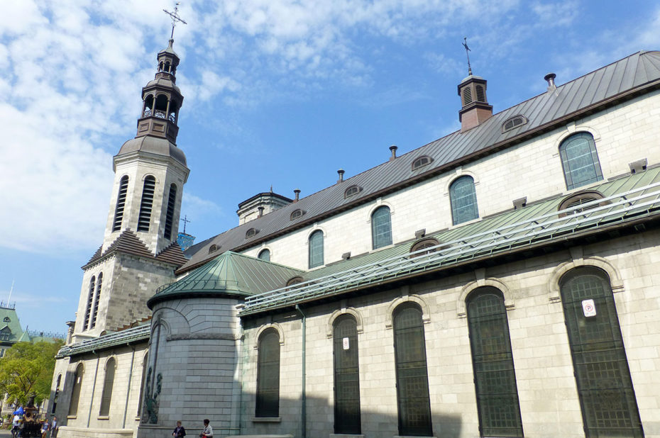 La basilique Notre-Dame de Québec, à l'architecture néoclassique