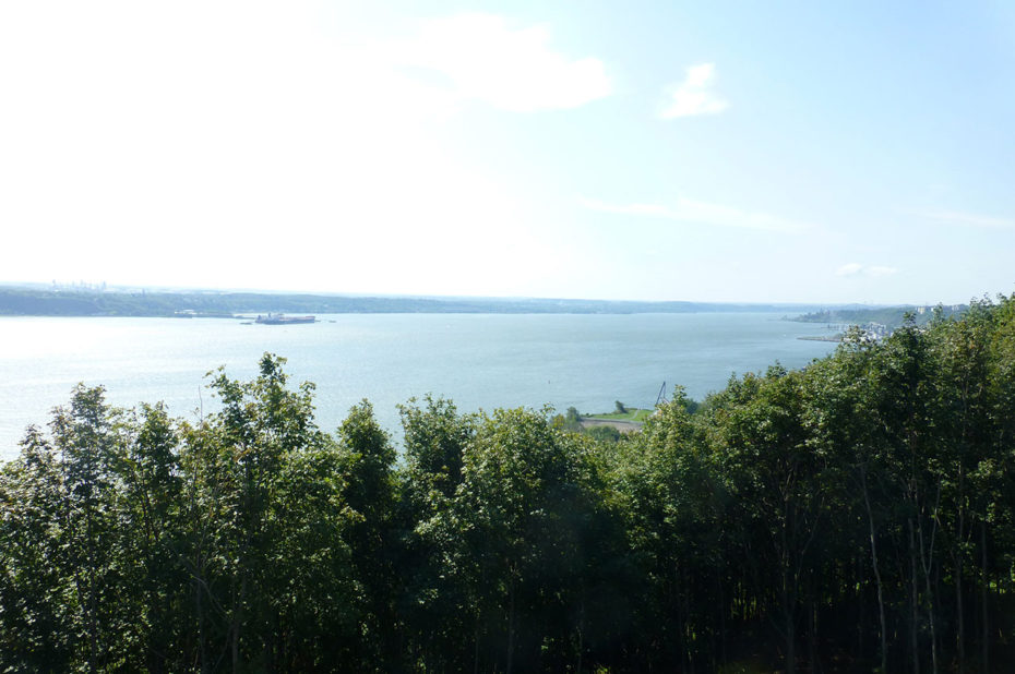 Québec signifie en Algonquin "La où le fleuve se rétrécit"