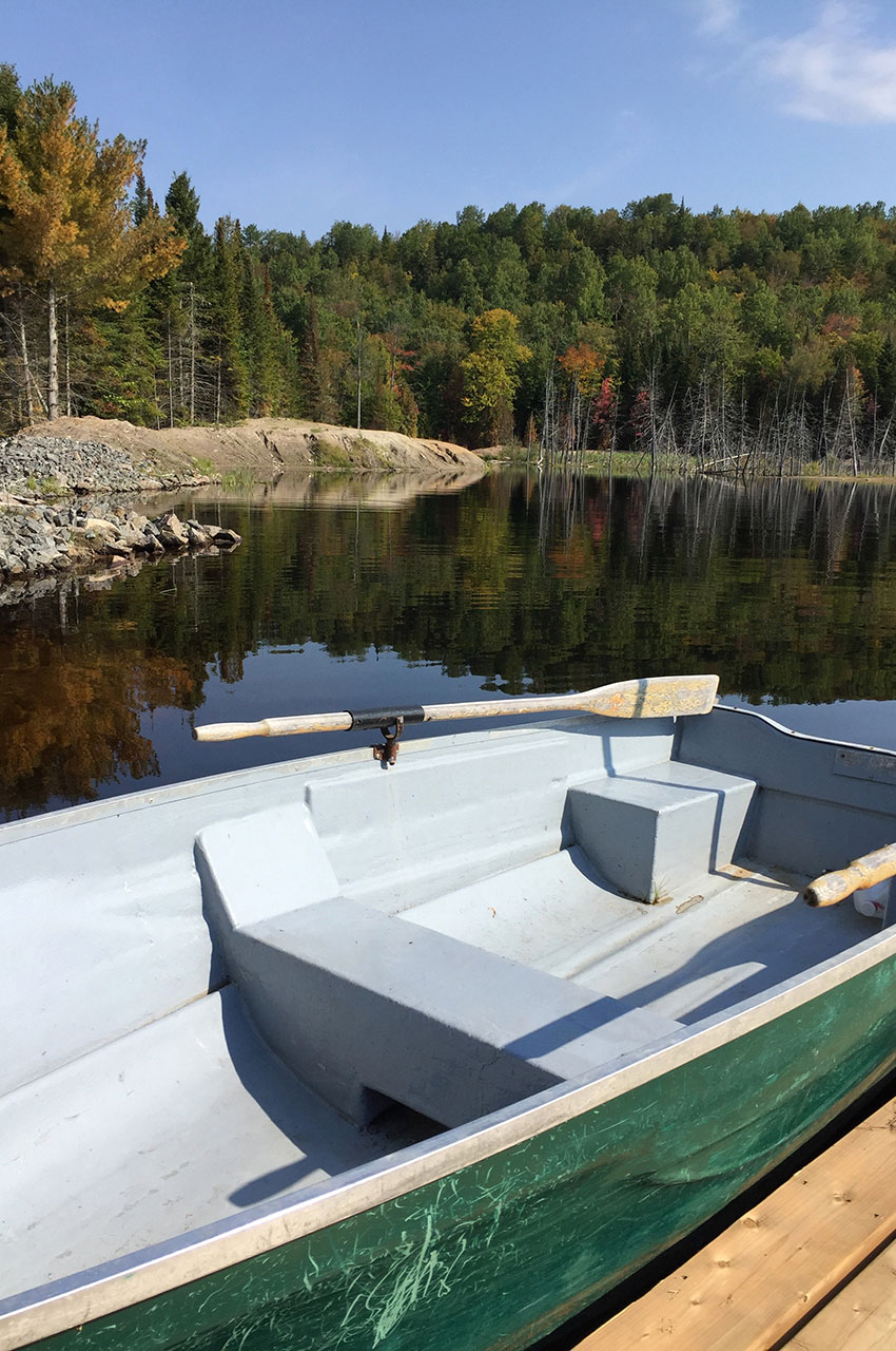 Petit tour en barque sur le lac