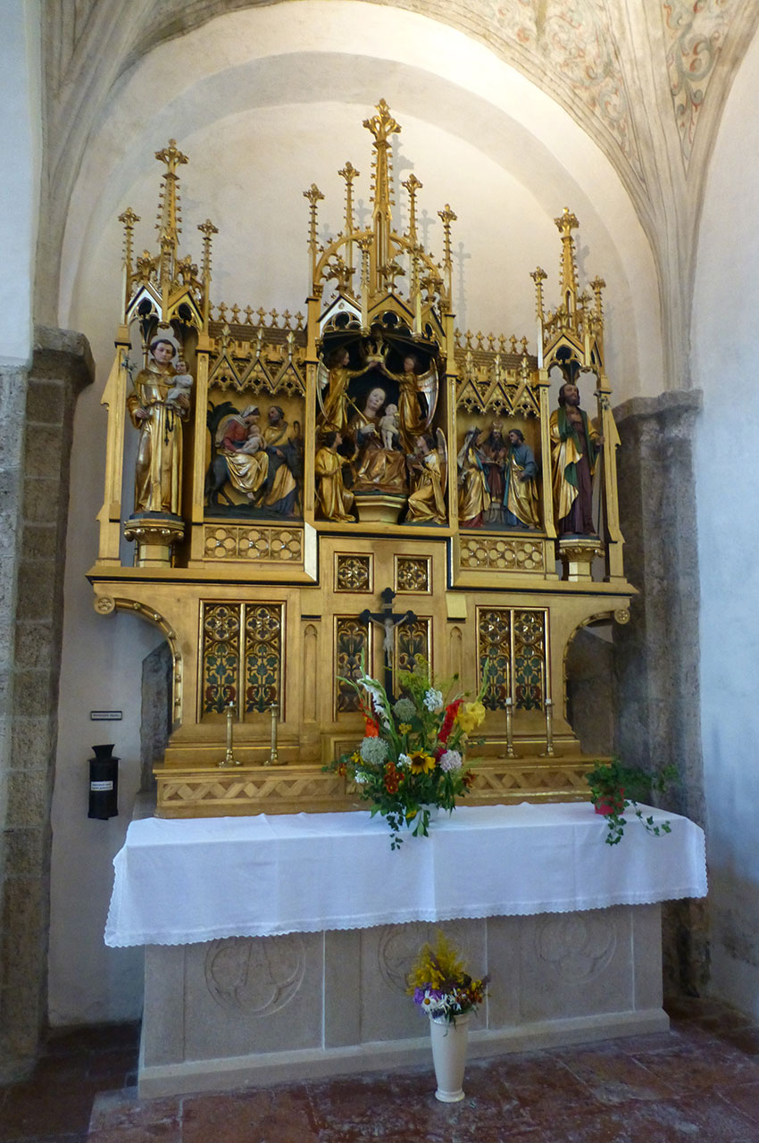 Autel et tabernacle doré