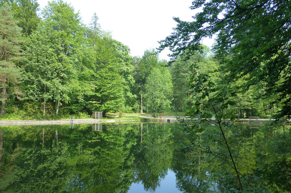 Les berges du lac Weissensee, propres et bien aménagées