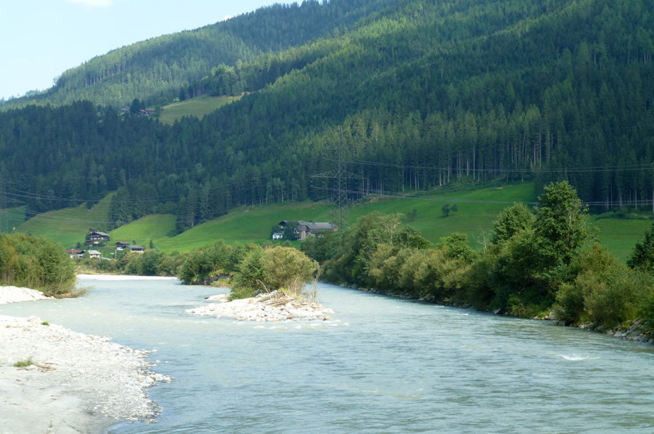 La rivière Salzach est un affluent de l'Inn