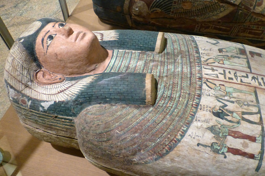 Cercueil, témoin de la riche collection égyptienne du MET Museum