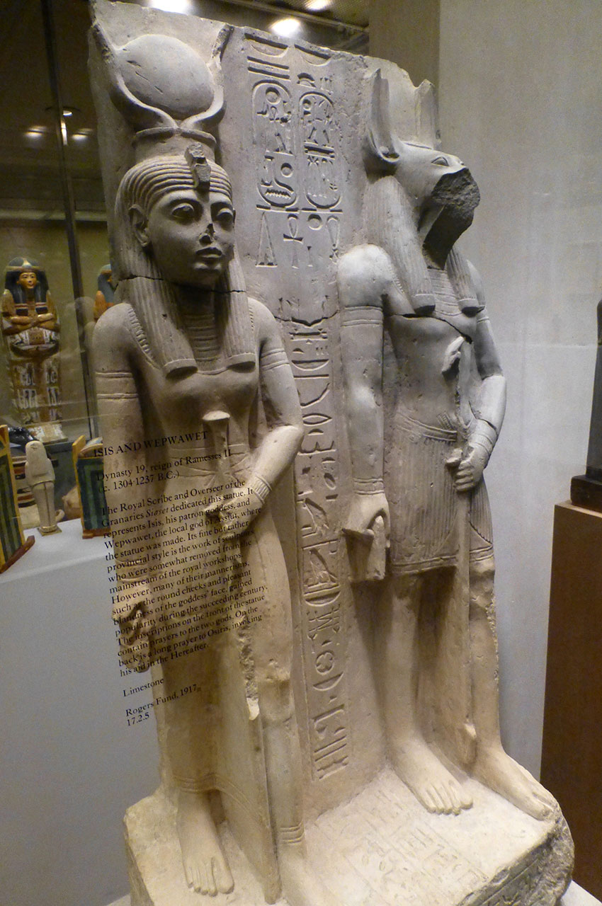 Statues d'Isis et Wepwawet