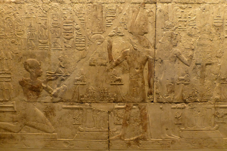 Mur ouest de la chapelle de Ramsès I à Abydos