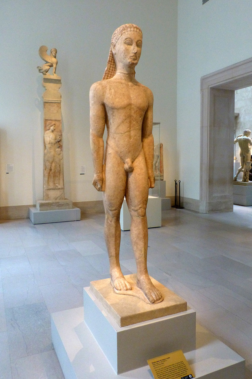 Statue en marbre d'un kouros