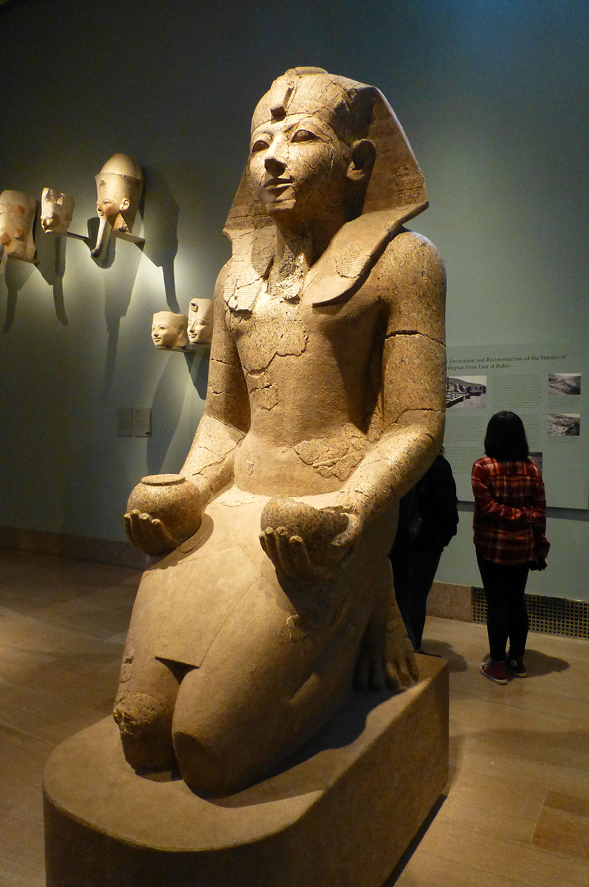 Statue du pharaon Hatchepsout, fille de Thoutmôsis Ier