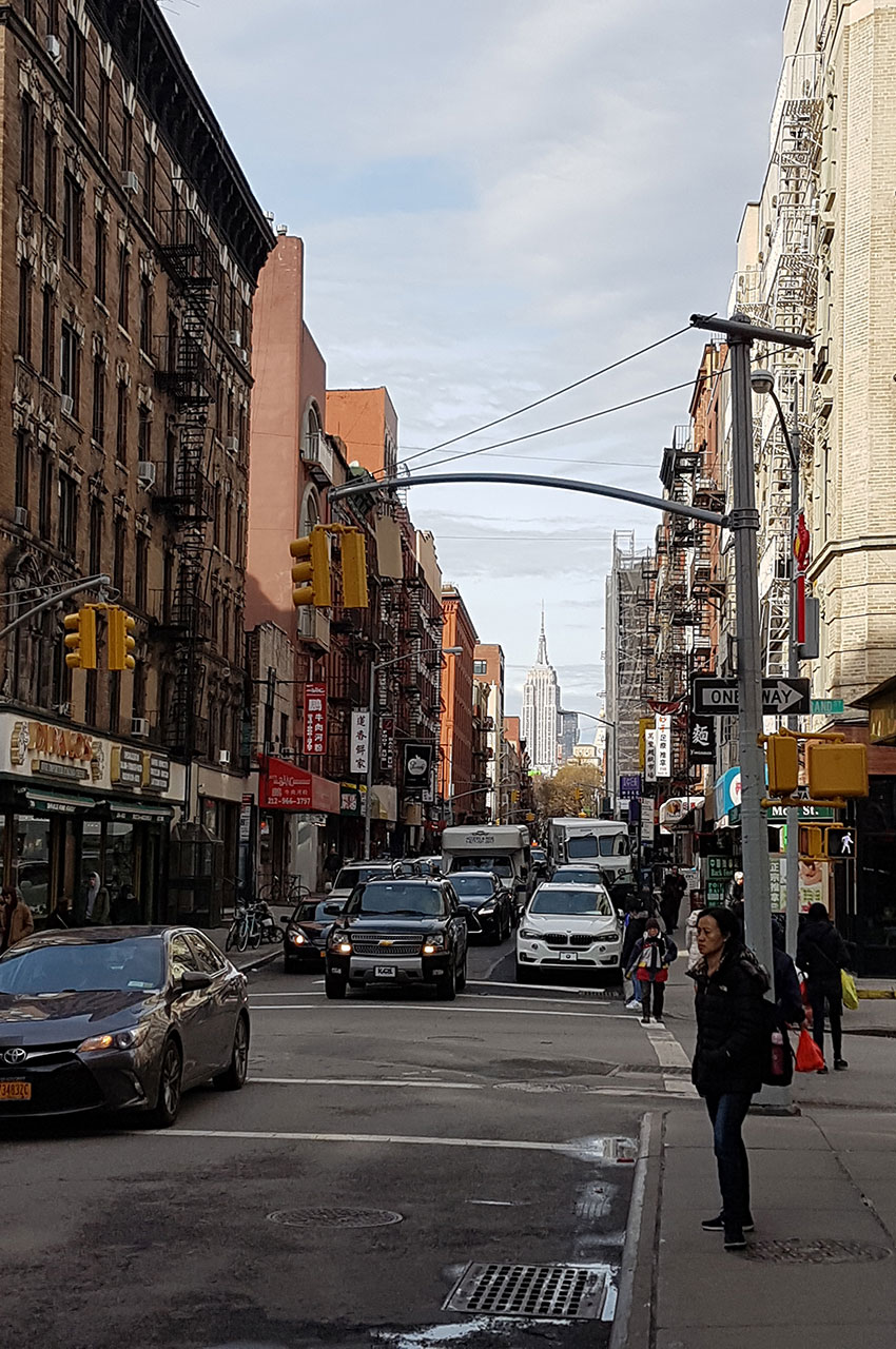 Depuis Chinatown, on peut apercevoir l'Empire State Building