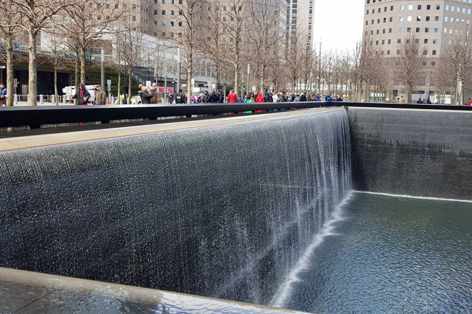 L'eau qui se recycle continuellement, symbole de la mémoire du peuple américain