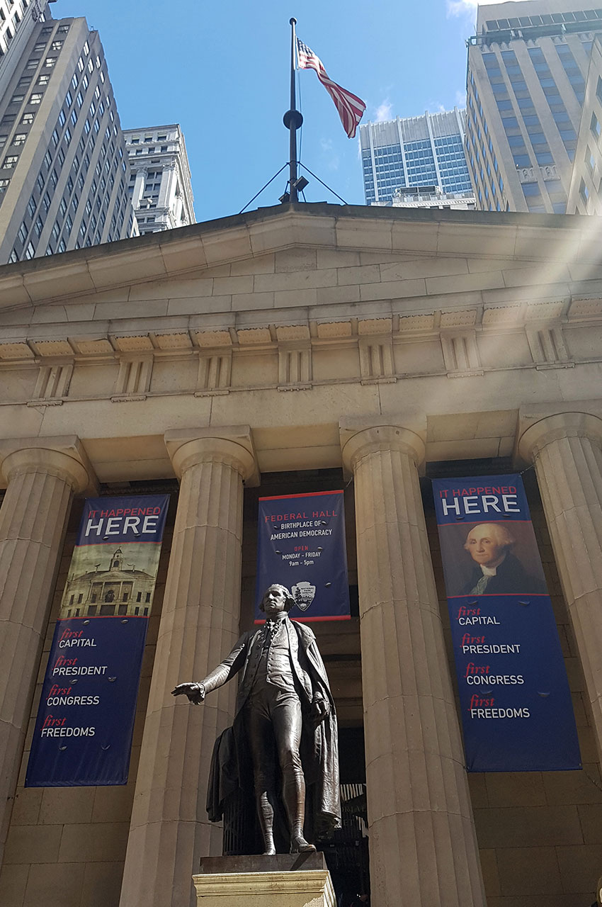 Federal Hall et la statue de George Washington