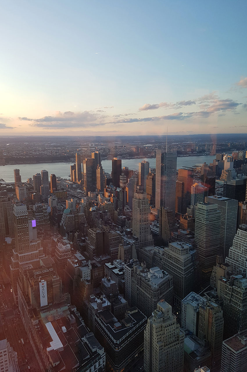 Vue sur la ville depuis le 86e étage