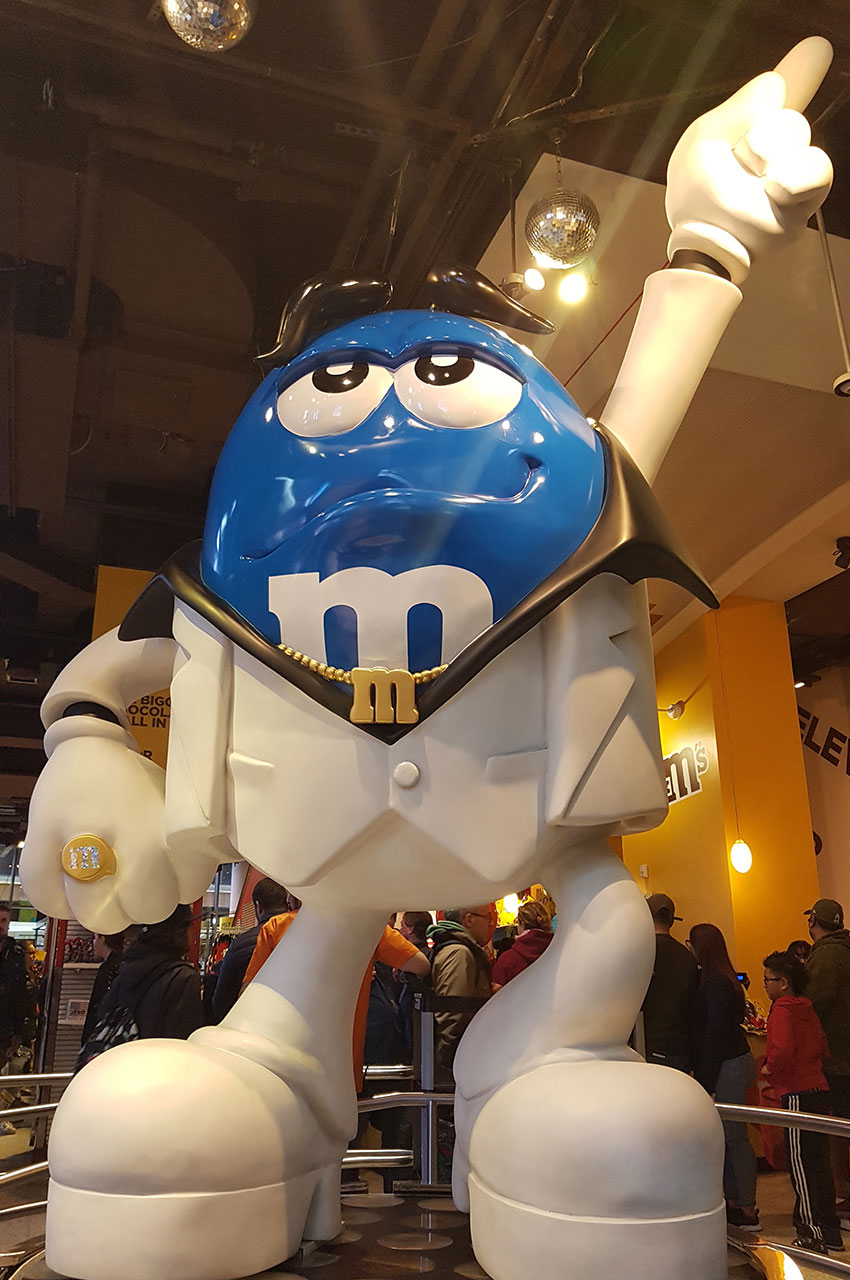 Grand personnage M&Ms bleu à la boutique officielle