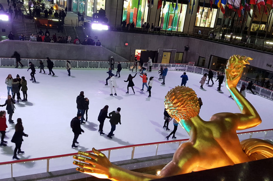 La patinoire du Rockefeller Center, de nuit