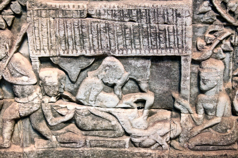 Bas-relief du Bayon, représentant une femme qui accouche