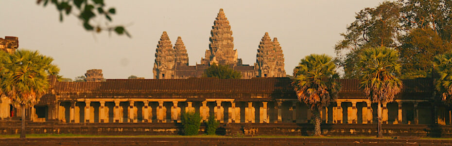 Vue générale du temple d'Angkor Vat au Cambodge