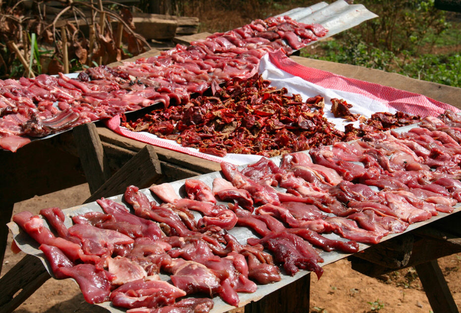 Pièces de viande au marché