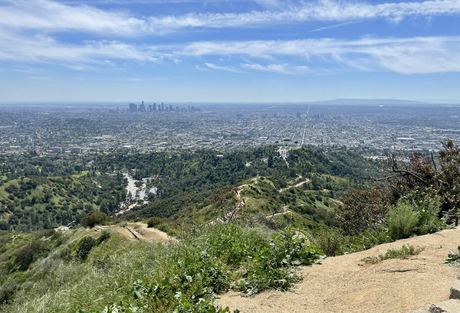 Vue sur Los Angeles depuis le Mount Hollywood Trail