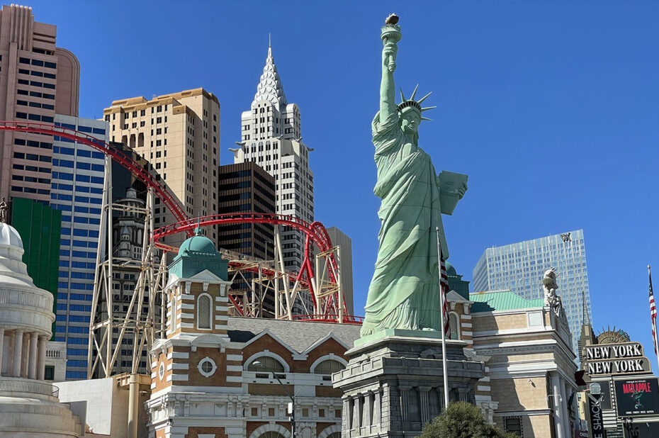 New York-New York, son grand huit et sa statue de la Liberté